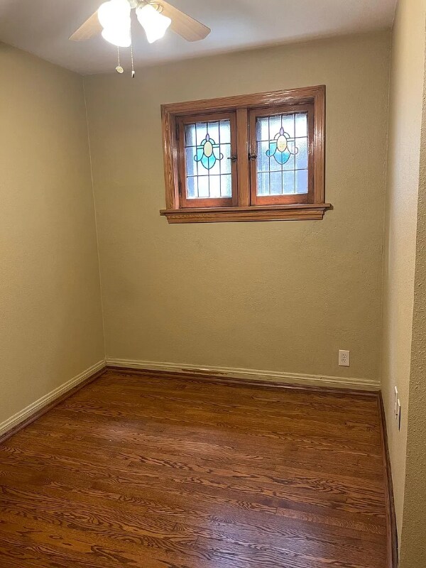 Foto del edificio - 7536 Hoover Ave