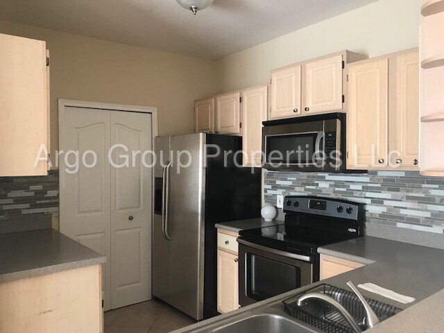 Building Photo - 5507 Legacy Crescent Pl