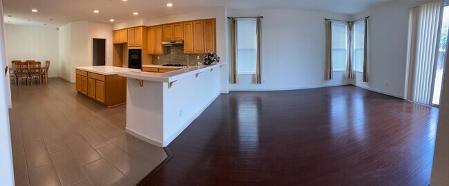 Building Photo - 5641 Byington Dr