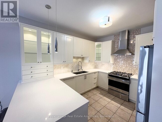 Building Photo - 14 Callaghan Crescent