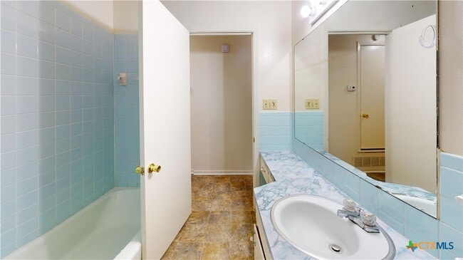 Foto del edificio - 911 S 27th St