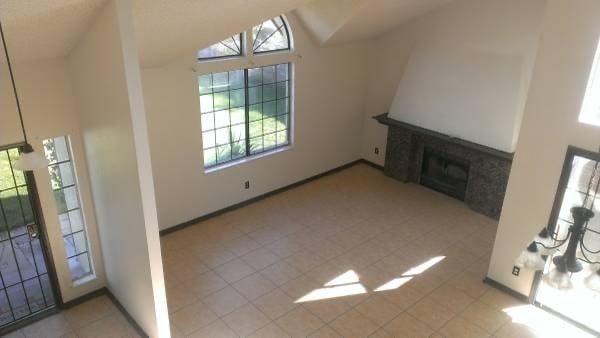 Foto del edificio - 5390 Meredith Ave