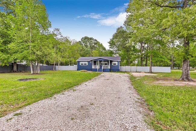 Building Photo - 152 County Rd 2800