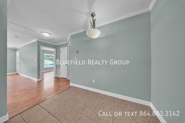 Building Photo - 503 Ridgeville Church Rd