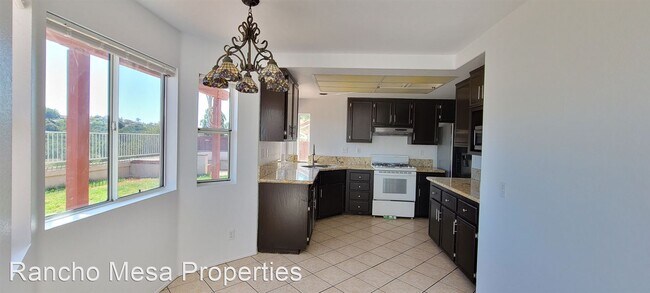 Building Photo - 4 br, 3 bath House - 733 Marbella Cir