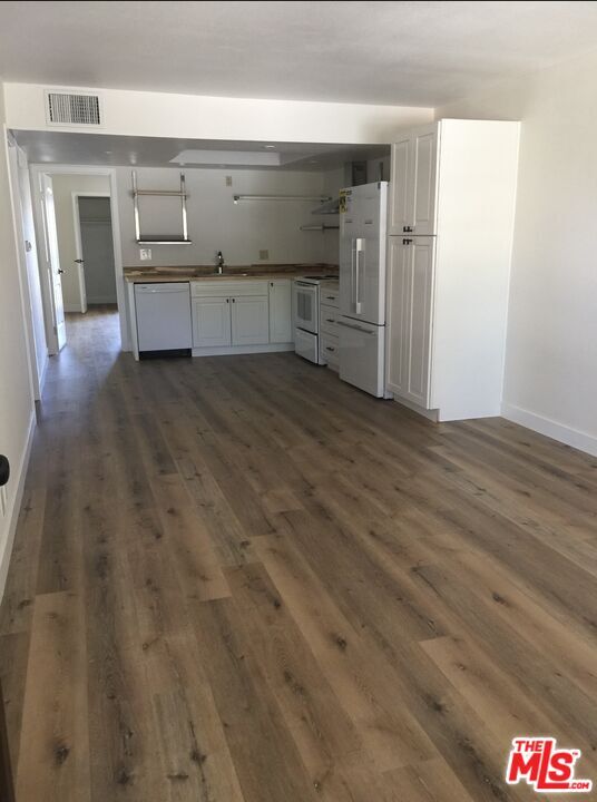 Building Photo - 9647 Spyglass Ave