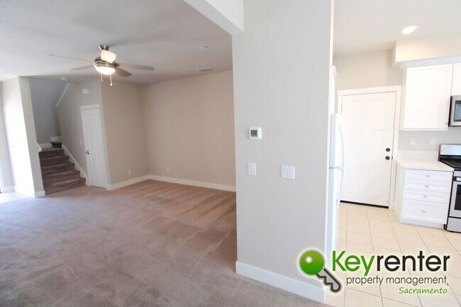 Foto del edificio - 3234 Sher Ct