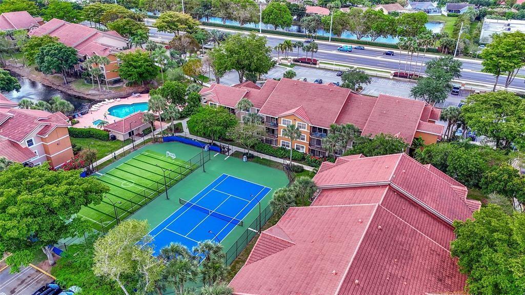 Foto principal - 8701 Wiles Rd