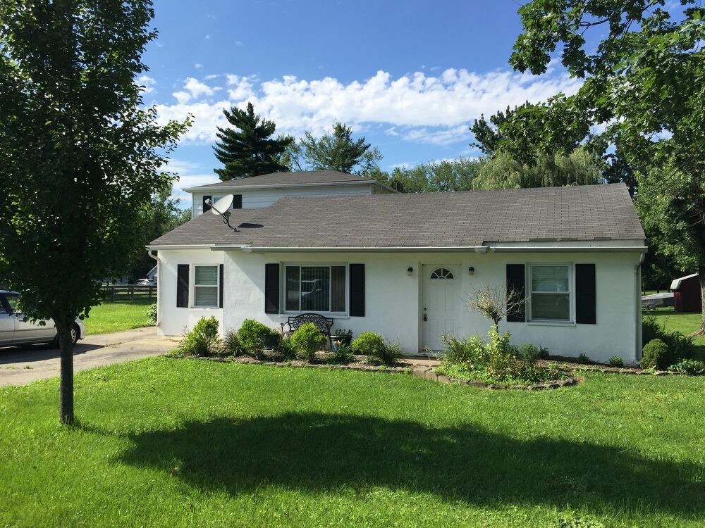 Foto principal - 872 Locust Corner Rd
