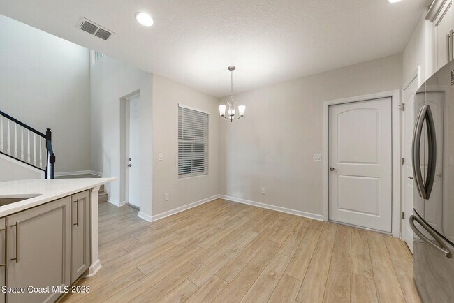 Building Photo - 59 Montecito Dr