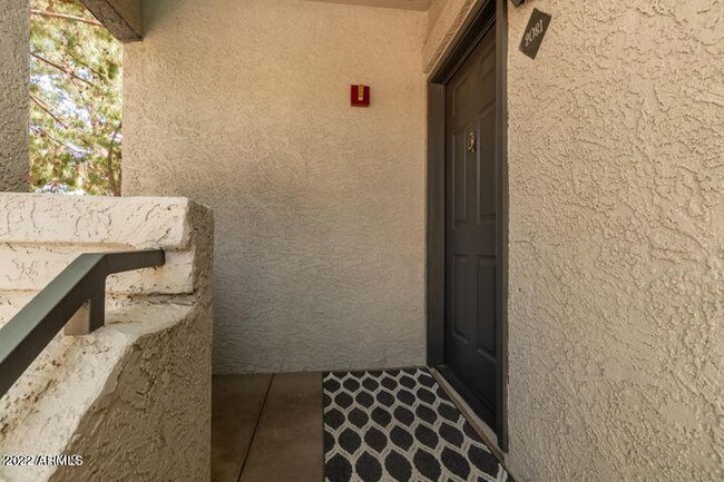 Building Photo - 15095 N Thompson Peak Pkwy