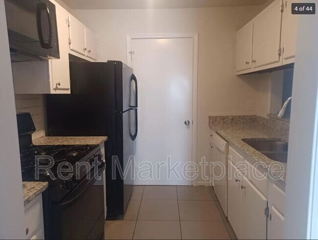 Foto del edificio - 1183 Rappahannock Dr