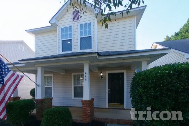 Building Photo - 445 Amir Cir