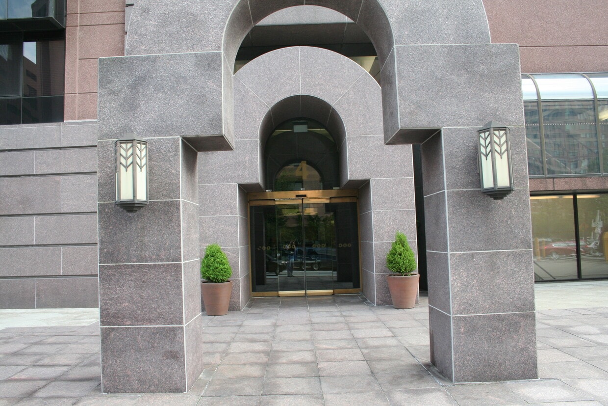 Entry - 4 Martine Ave