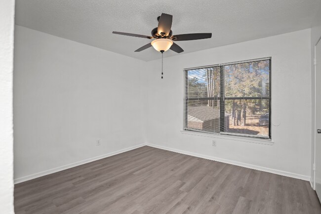Foto del edificio - 1410 S Elizabeth Ave