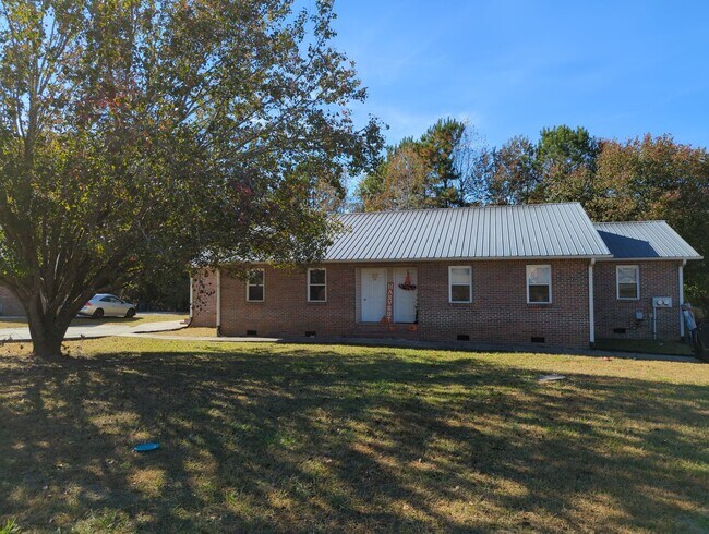 Foto del edificio - 115 Summerfield Rd