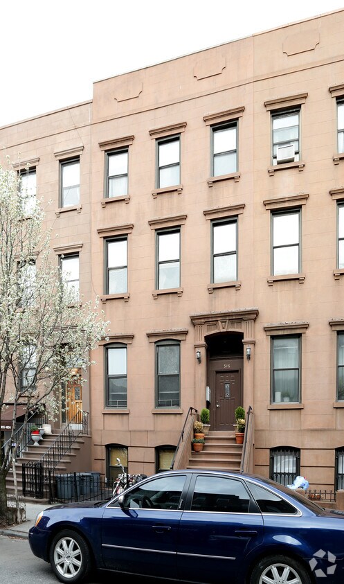 Primary Photo - 516 Henry St