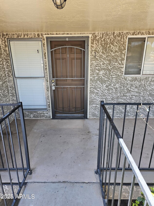 Foto principal - 1345 E Campbell Ave
