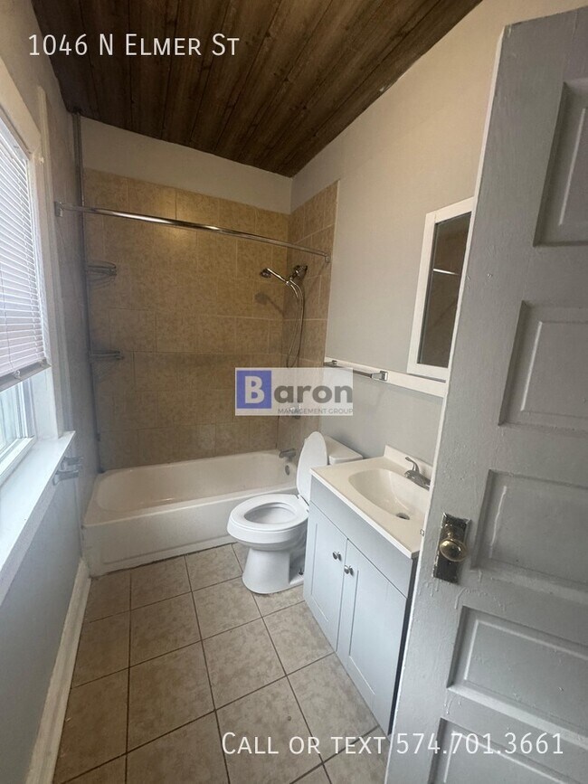 Foto del edificio - 1046 N Elmer St