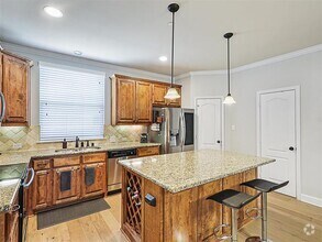 Building Photo - 2500 Rockbrook Dr