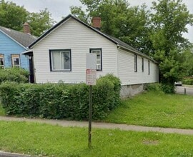 Building Photo - 95 Hollister St