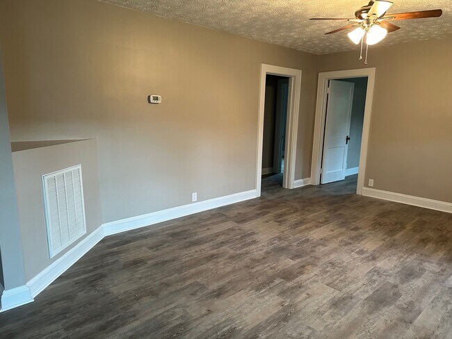 Sala de estar - 220 Lake St