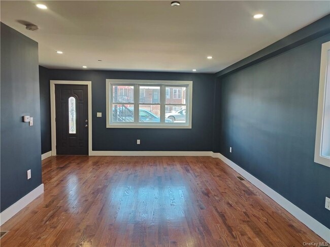 Building Photo - 416 Revere Ave
