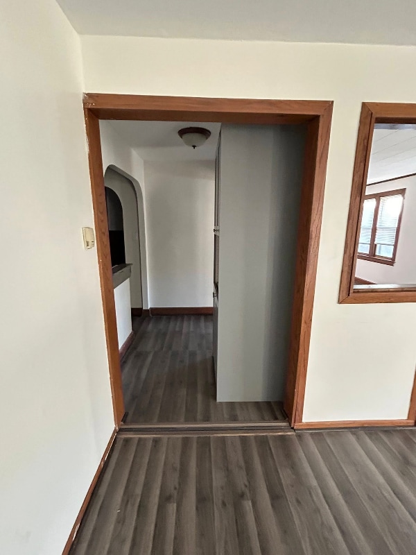 Building Photo - 422 E Broadway St