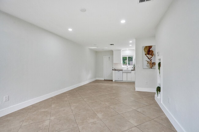 Foto del edificio - 3033 NE 20th Ter