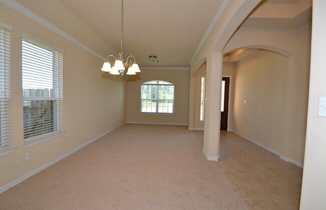 Foto del edificio - 7026 Belle Meadow Ln