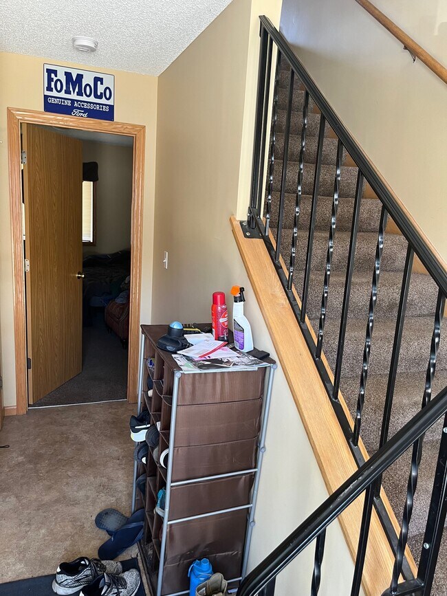 Building Photo - 457 Tanager Path