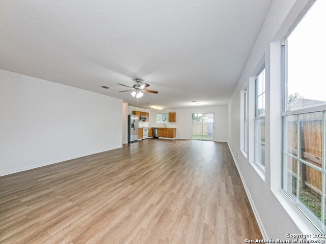 Foto del edificio - 4831 Heather Pass