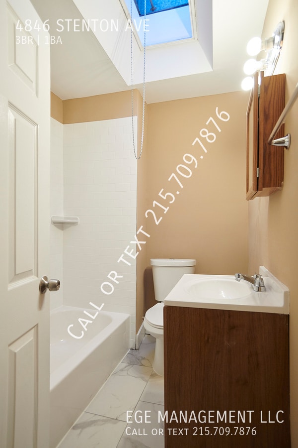 Building Photo - 4846 Stenton Ave