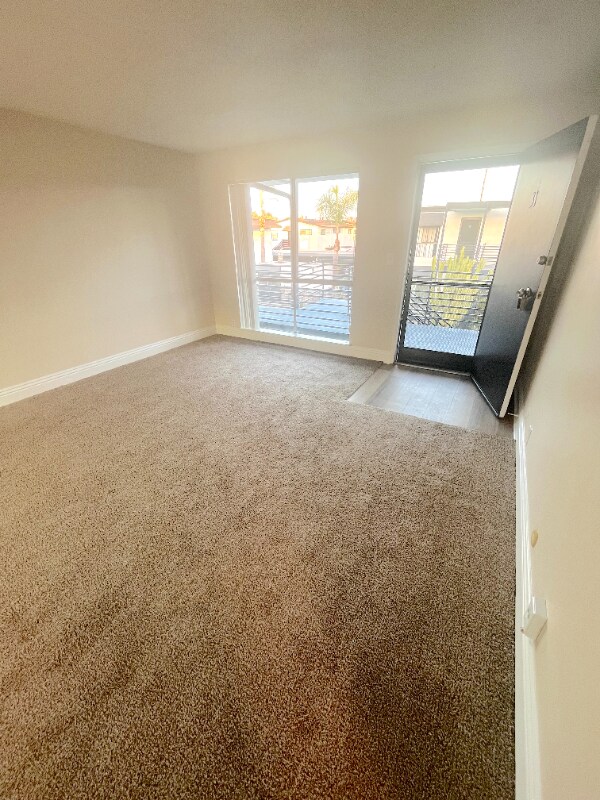 Foto del edificio - 931 W 19th St