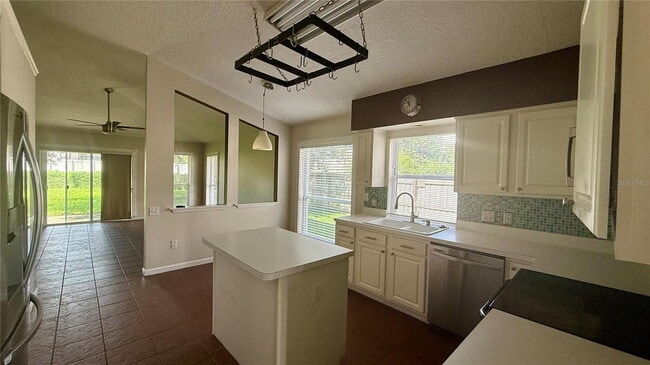 Foto del edificio - 3227 Heron's Point Cir