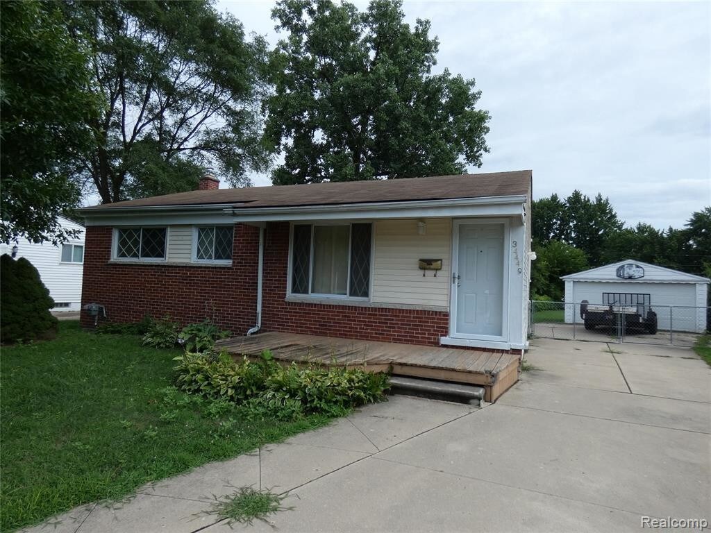 Primary Photo - 34449 Avondale St