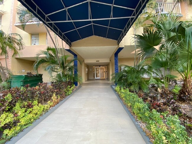 Foto del edificio - 4550 NW 9th St