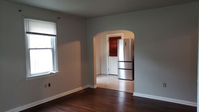 Foto del edificio - 324 E Leicester Ave
