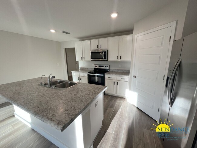 Foto del edificio - Stunning Hammock Bay Home, Call Today!