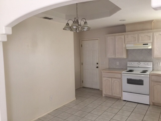 Foto del edificio - 2303 Moonlight Ln