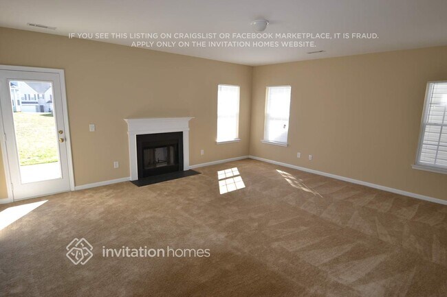 Foto del edificio - 8736 Hazelcroft Ln