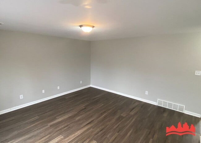 Building Photo - 3932 Oak Branch Cir E