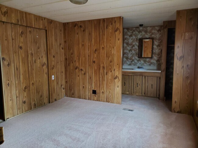 Building Photo - 3107 Switzer Rd