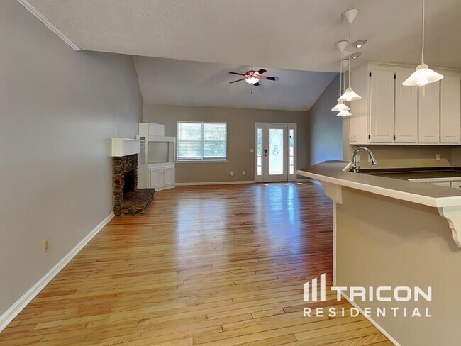 Foto del edificio - 55 Lakefront Dr