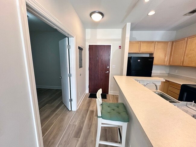 Kitchen 2 - 411 W Washington St