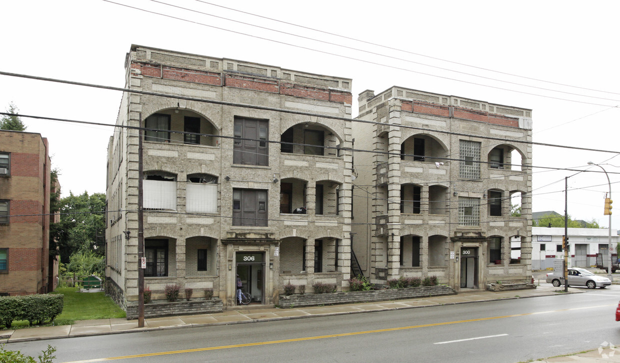 Primary Photo - N Negley Apartments