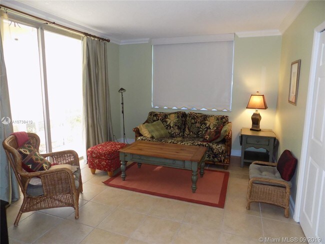 Foto del edificio - 4000 Cypress Grove Way