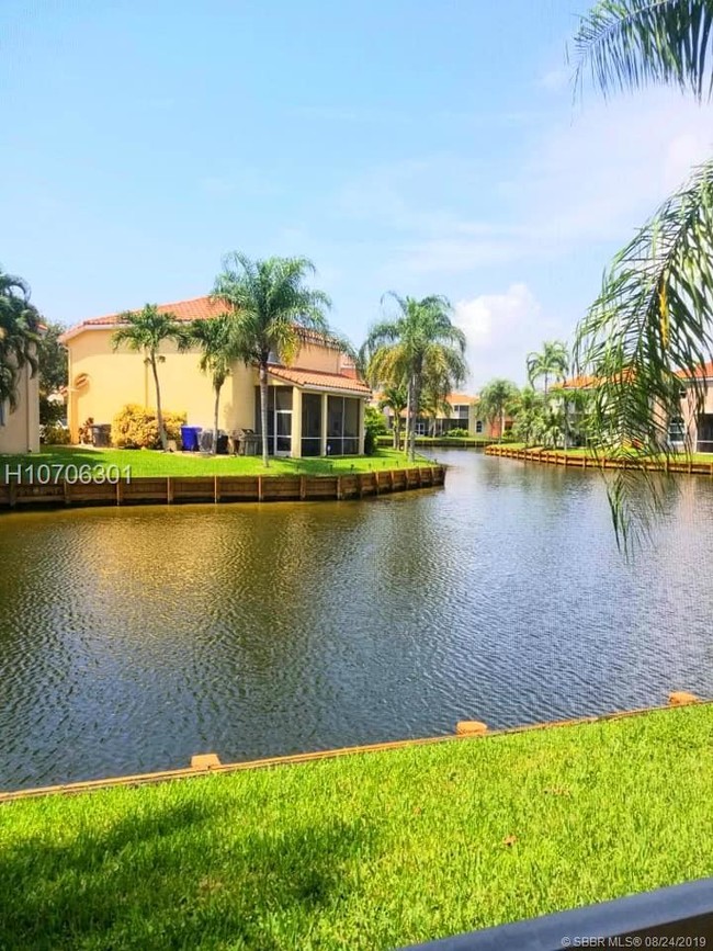 Foto del edificio - 1480 N Trafalgar Cir