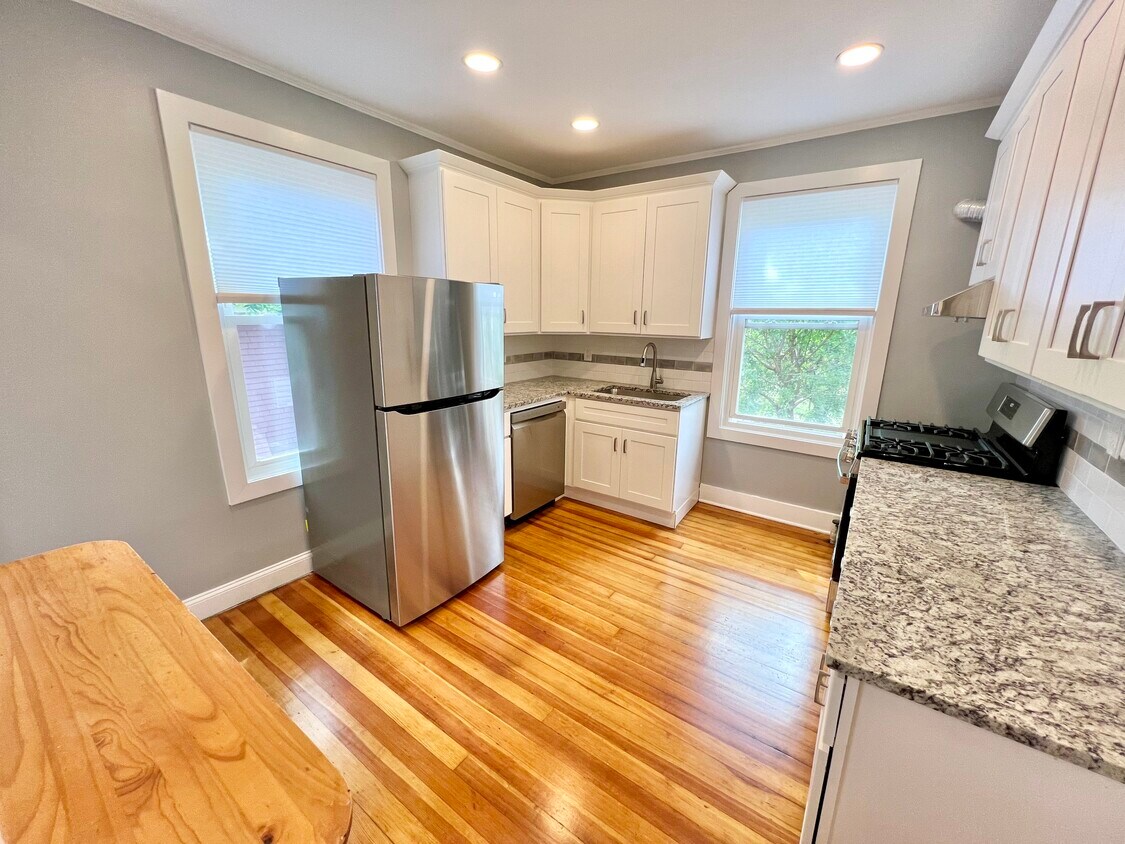 Foto principal - 57 Forest St