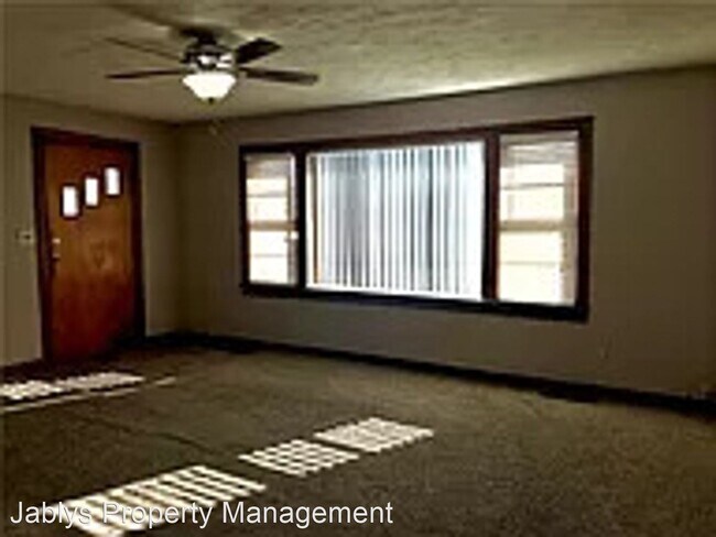Building Photo - 3 br, 1 bath House - 632 W 300 N